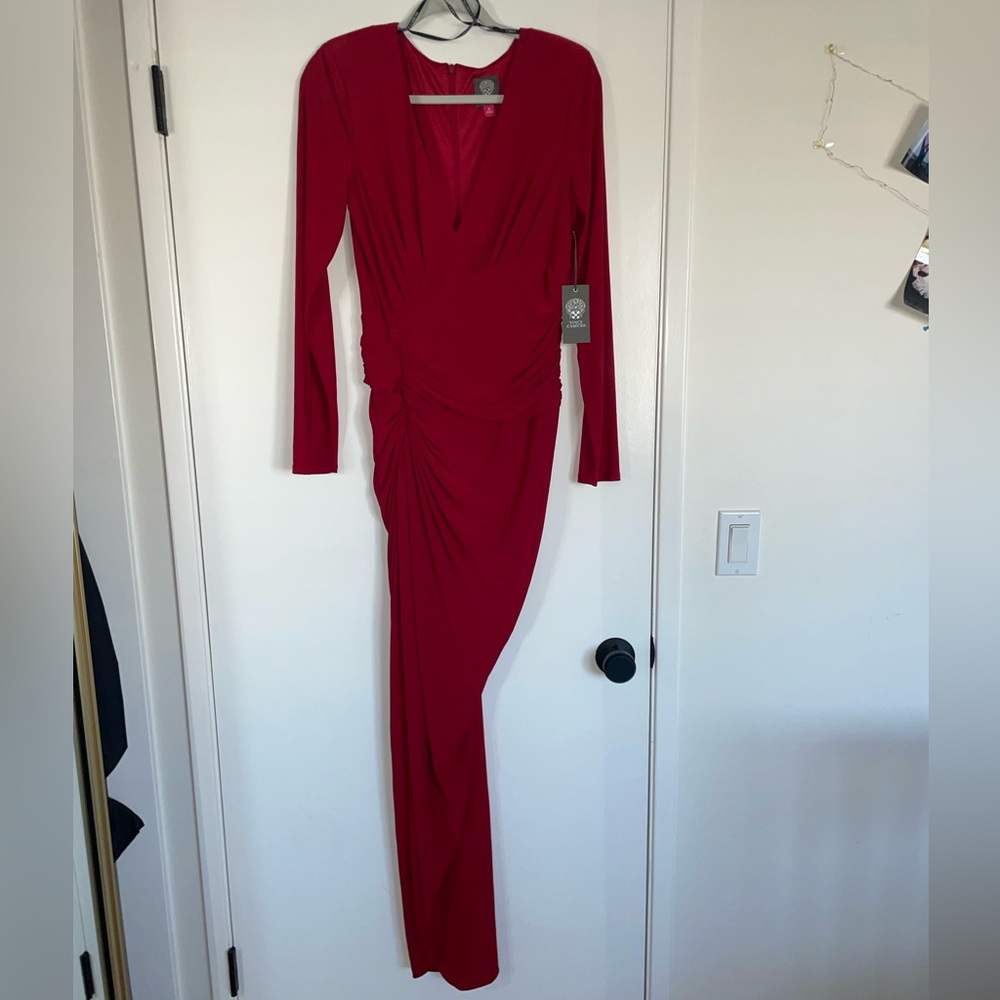 gorgeous Vince Camuto red dress. Size 12 womens.